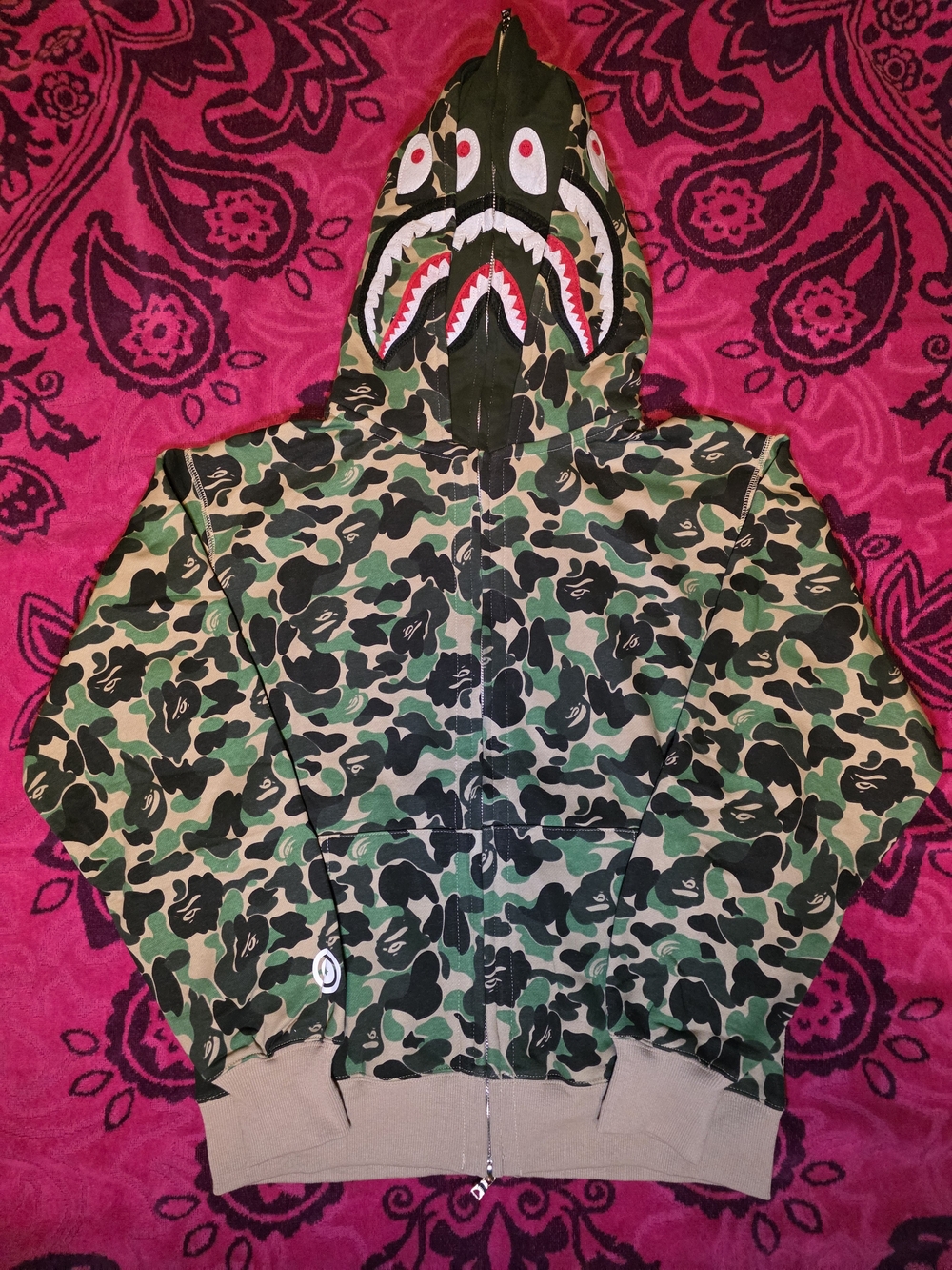 BAPE Camo Shark-Print Zip Hoodie - Green MEDIUM